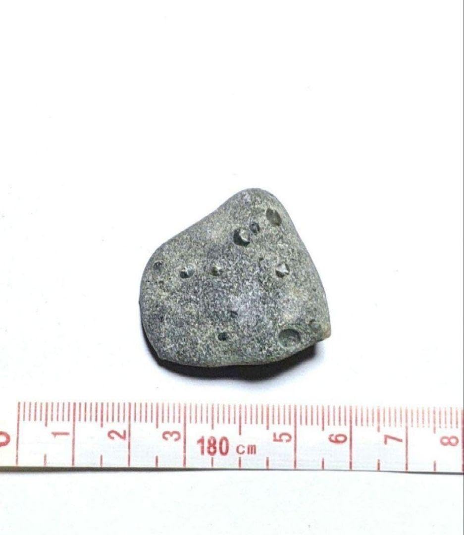 青森県産 外ヶ浜町産 舎利母石 原石 水石 置き石 観賞石 奇石 約3.5kg 青森県産 外ヶ浜町産 綱不知海岸 舎利母石 原石 置き石